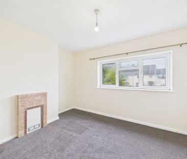 Three bed semi-detached house to rent in Branson Park, Tavistock, PL19 - Photo 6