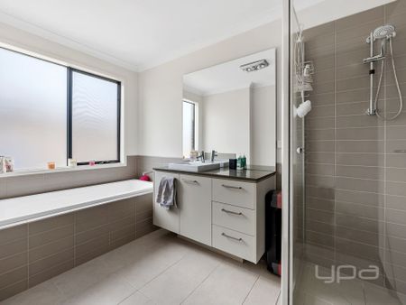 LOOKING FOR SHORT 11 MONTH LEASE ONLY HARKNESS - Photo 5