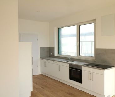 *ERSTBEZUG* Lichtdurchflutete 2-Zimmer Wohnung mit Balkon direkt am... - Photo 2