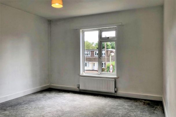 Guildford Road, Woking, Surrey, GU24 - Photo 1