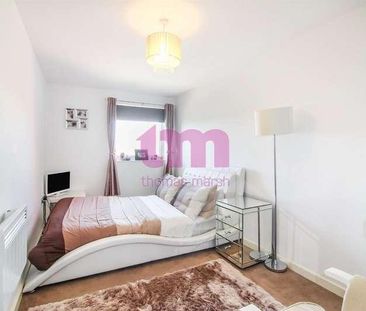 Saxton Close, Grays, RM17 - Photo 5