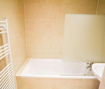 All Saints Street, Nottingham, NG7 - Photo 4