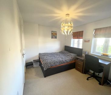 4 bedroom detached house to rent - Photo 6