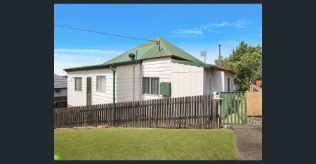 Charming 1-Bedroom Unit in a Prime Location - Photo 5