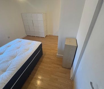 Studio Flat, Derby Road, L20 - Photo 3