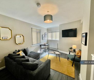 1 bedroom in a house share to rent - Photo 3