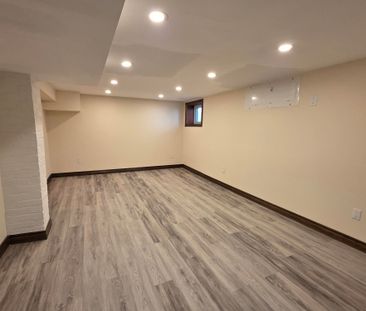 For Lease - 15 Ottawa Street, Hamilton, Ontario - Photo 1