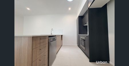 Three-bedroom Duplex in Lochinvar with Solar System. - Photo 5