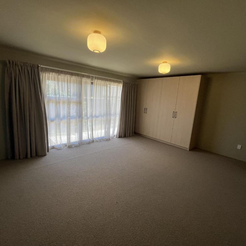 Fully Renovated Merrilands home - Photo 1