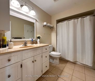 For Lease - 32 Goldring Drive, Whitby, Ontario - Photo 4