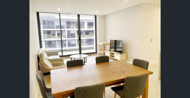 Luxury Comfort Full furniture Two-Bedroom apartment - Photo 1