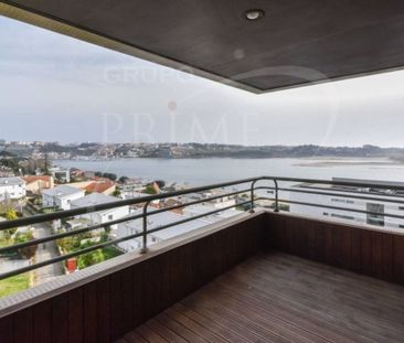 3 bedroom luxury Flat for rent in Foz (Foz do Douro), Porto, Distri... - Photo 6