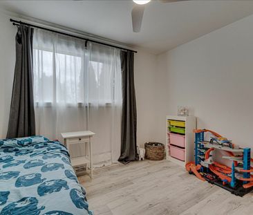 3 Bedroom Upper Suite in College Park - Photo 6