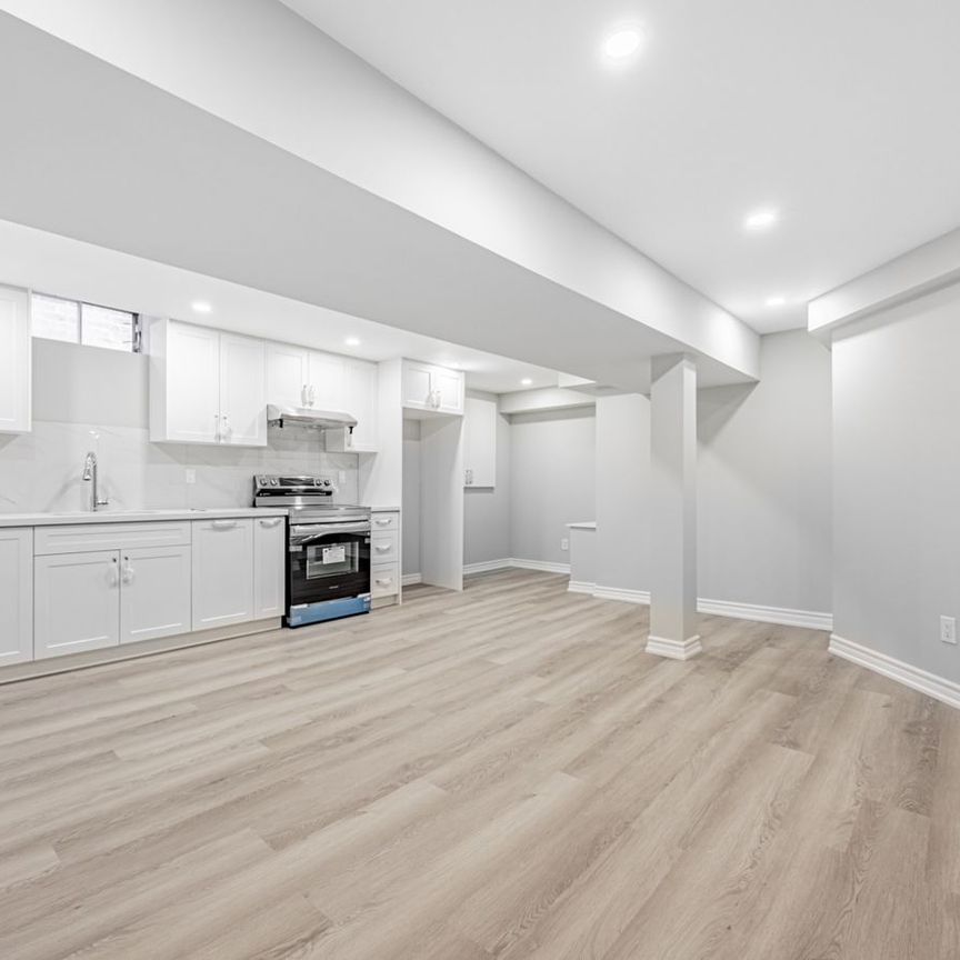 For Lease - 59 Bonnydon Crescent, Toronto, Ontario - Photo 1