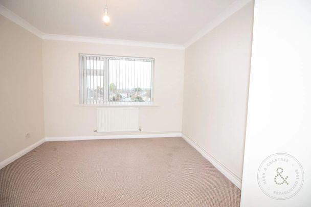 2 Bedroom Flat - Photo 1