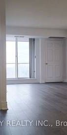 Yonge/Empress Beautiful Split 2Bdrm Separate Dining Area 1Locker - Photo 3