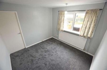 Pembroke Drive, Westlands, Newcastle, ST5 - Photo 4