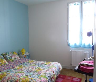 Location Appartement 4 pièces 98m² MARMANDE 47200 - Photo 2
