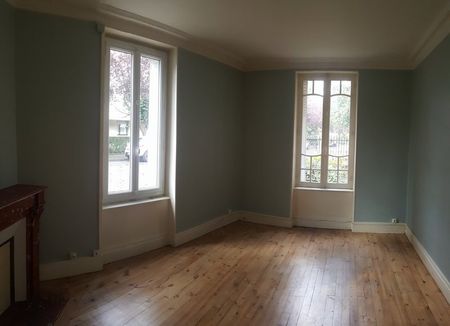 Location Appartement 3 pièces 72m² CHAMALIERES 63400 - Photo 3