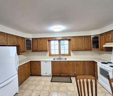 For Lease - 256 Cocksfield Avenue Unit# Rm 2, Toronto, Ontario - Photo 6