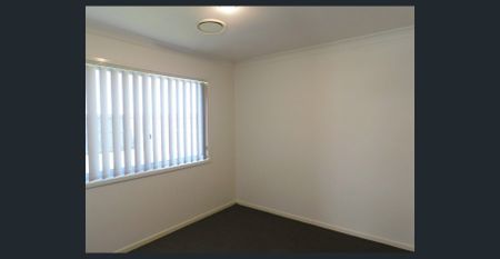 Family Home in Mountainview Estate - Bucasia - Photo 5