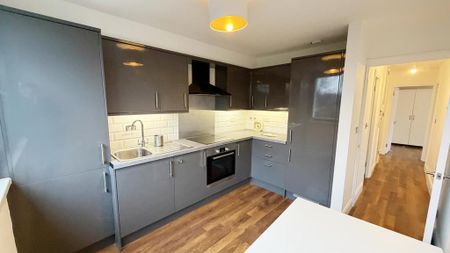 2 bedroom flat to rent - Photo 4