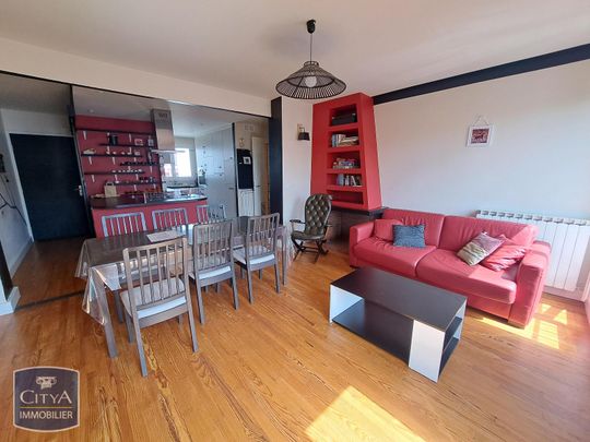 Location Appartement 4 pièces 82m² ROYAN 17200 - Photo 1