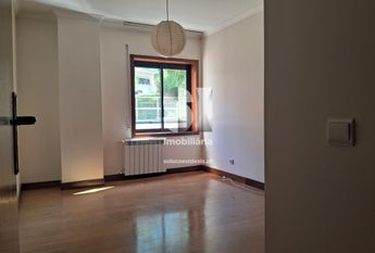 Apartamento T5 em Coimbra