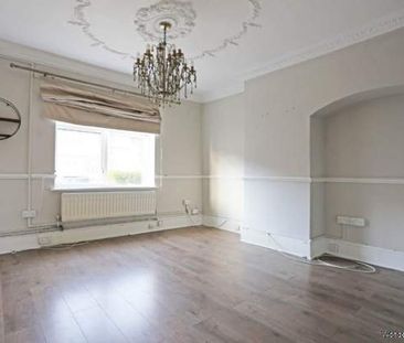 2 bedroom property to rent in Dagenham - Photo 2