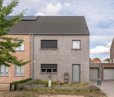 HALFOPENBEBOUWING NABIJ CENTRUM WUUSTWEZEL - Foto 4