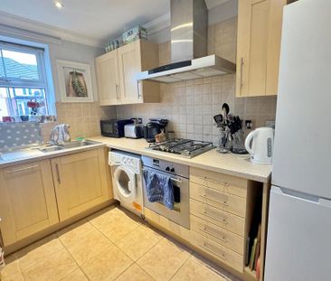 2 bedroom flat to rent - Photo 6