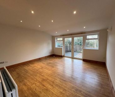 3 bedroom semi-detached house to rent - Photo 3