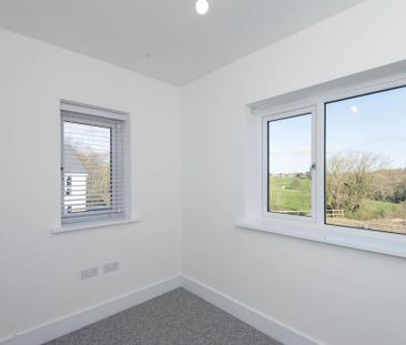 3 bedroom detached house to rent - Photo 4