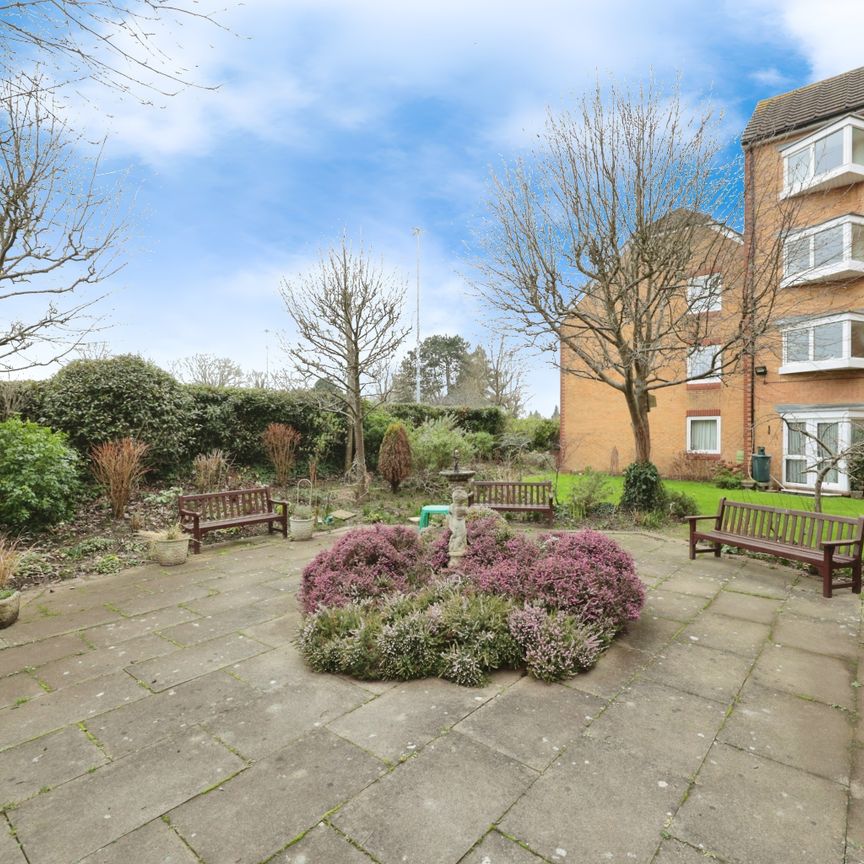 Cassio Road, Watford, Watford - Photo 1