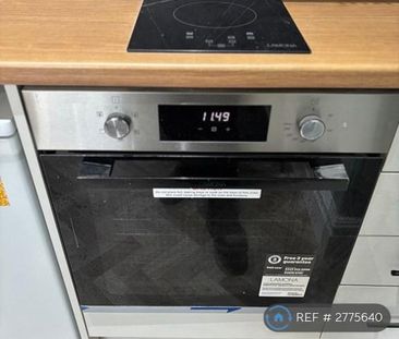 1 bedroom in a house share to rent - Photo 6