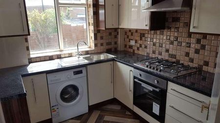 Allerton Road, Bradford, BD8 - Photo 4