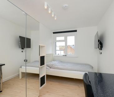 5 bedroom terraced house to rent - Photo 2