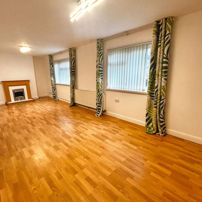 3 bedroom semi-detached house to rent - Photo 1