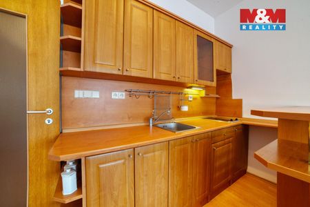 Pronájem bytu 1+kk a garsoniéry 32 m² - Photo 4