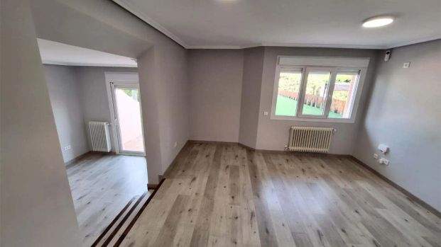 Casa adosada de alquiler en Calle el Chopo, 22, La Lastrilla - Foto 1