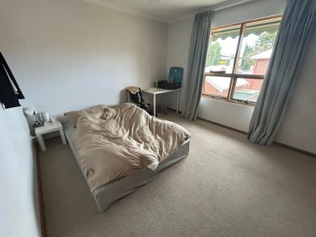 “Vibrant city living; stylishly designed” - Photo 5