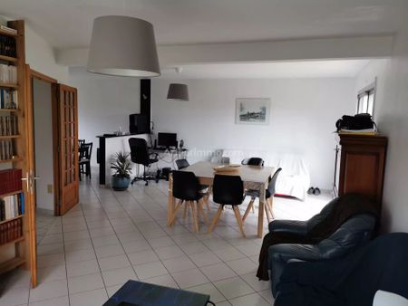 Location Maison 6 pièces 119 m2 à La Mézière - Photo 3