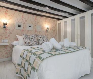 Alquiler de piso en Calle Buenos Aires - Photo 2