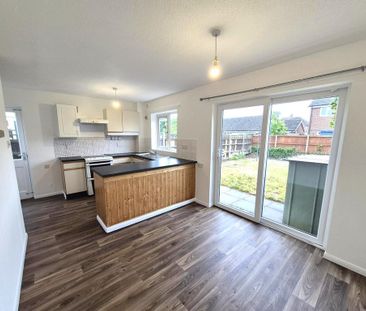 2 bedroom semi-detached house to rent - Photo 6