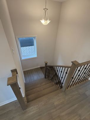 For Lease - 103 Mclaughlin Street, Welland, Ontario - Photo 1
