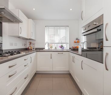 Broad Way, Upper Heyford - Photo 6