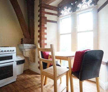 Flat, 14 Tabernacle Chapel Garth Road - Photo 4