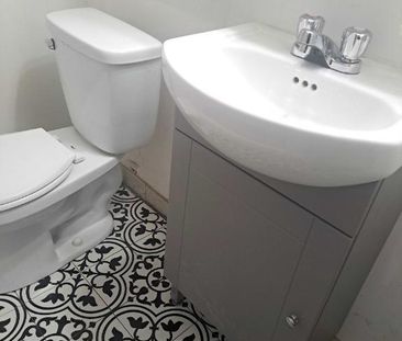 Grand 2 et 1\2 (rénové-tout inclus) - Photo 4