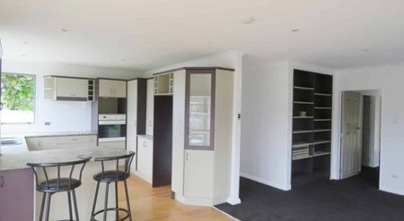 Super tidy in Westown - Photo 5