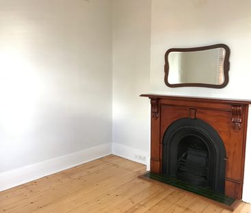 Charming Geelong West Living in a Prime Location - Photo 4